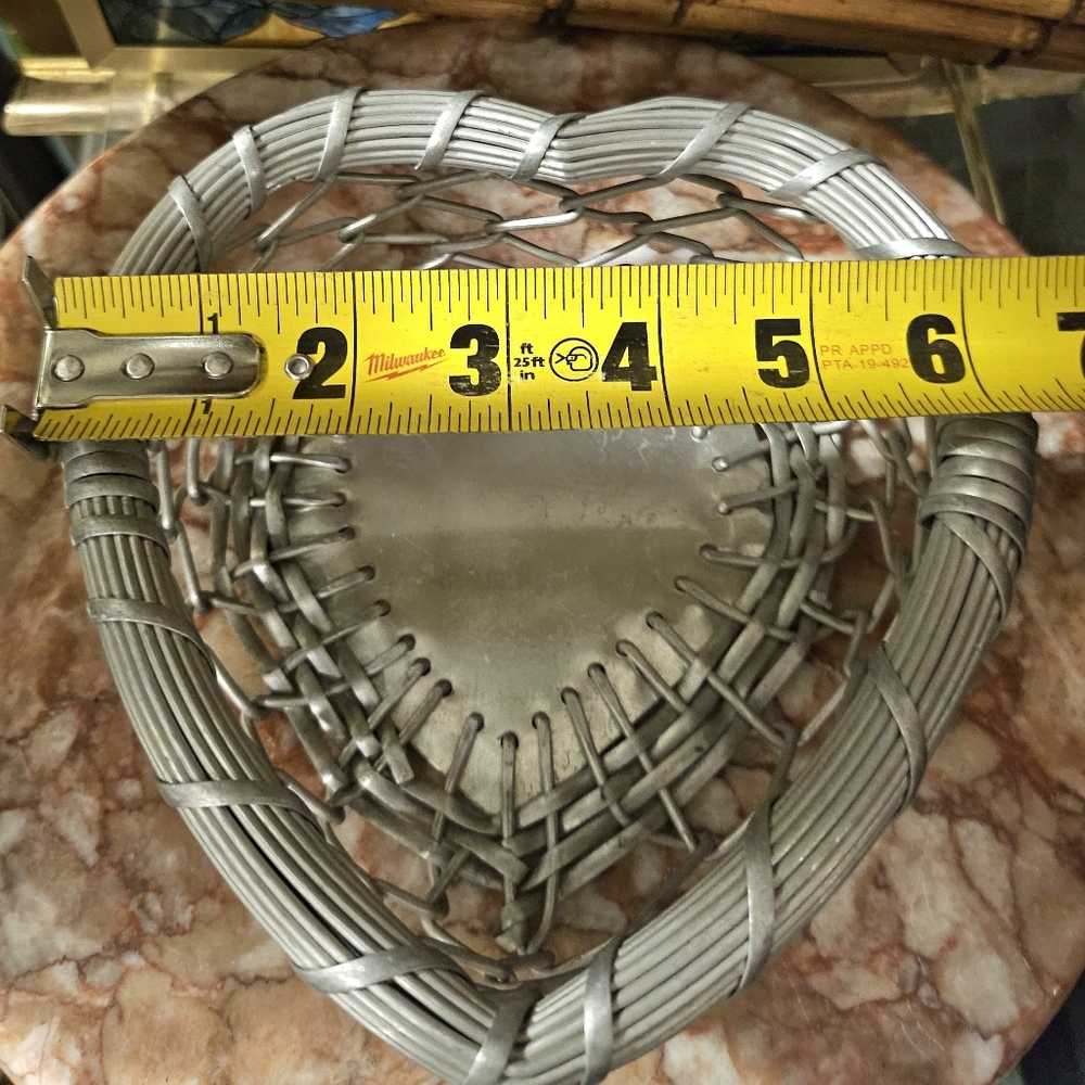 Vintage India Silver Wire Heart-Shaped Basket - Picture 4 of 5